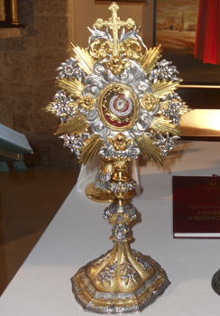 Monstrance containing a tiny relic bearing Pope John Paul II's blood, stolen from San Pietro della Ienca chapel, in the Apennine mountains, near L'Aquila, Italy, San Pietro della Ienca cultural association.